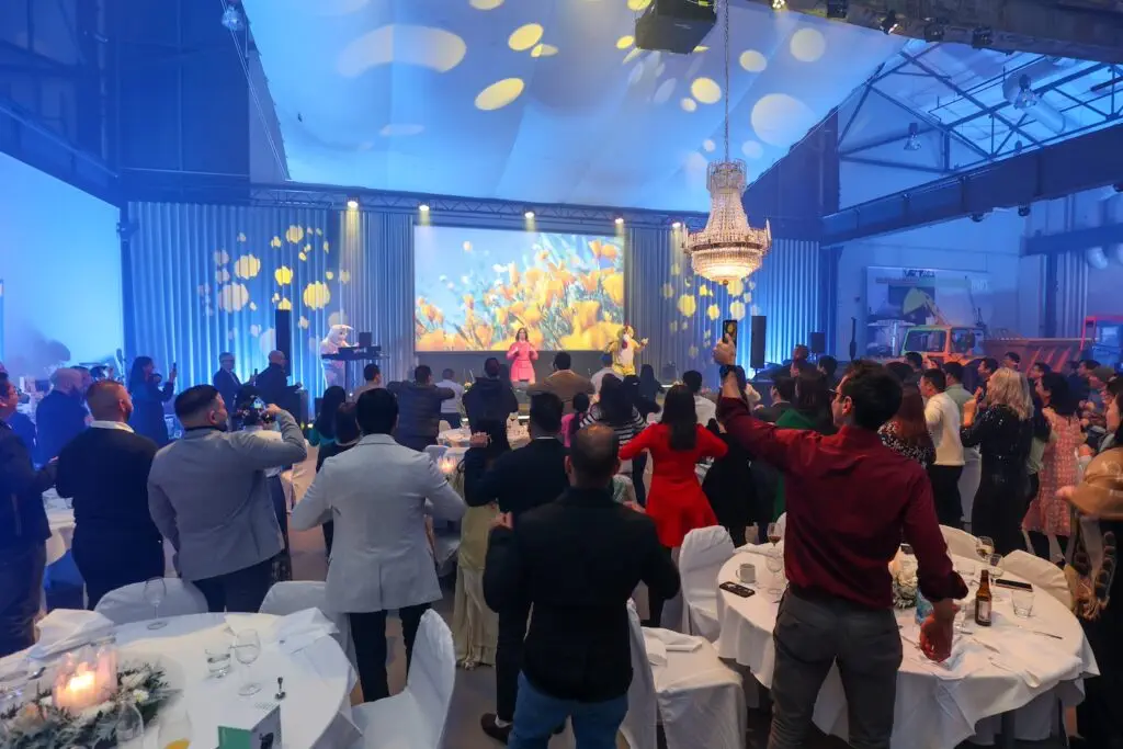 Dansade människor på företagsevent stockholm